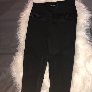 VS Limited Edition Strapy Black Leggings